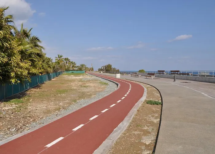 Feriehus Sunset Garden Perivolia