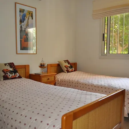 Sunset Garden ペリヴォリア