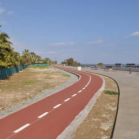 別荘 Sunset Garden ペリヴォリア